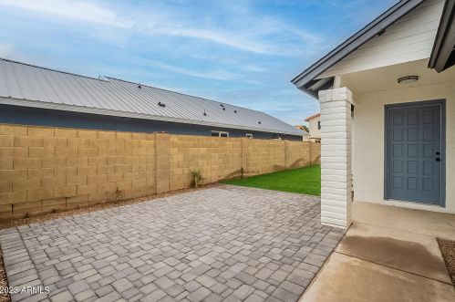 18230 17 Way, Phoenix AZ 85022-1309 exterior