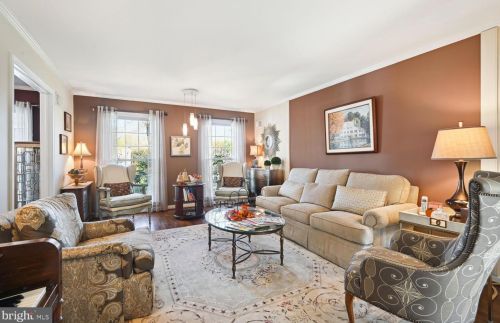 9101 Cherbourg Dr, Rockville MD 20854-3107 exterior