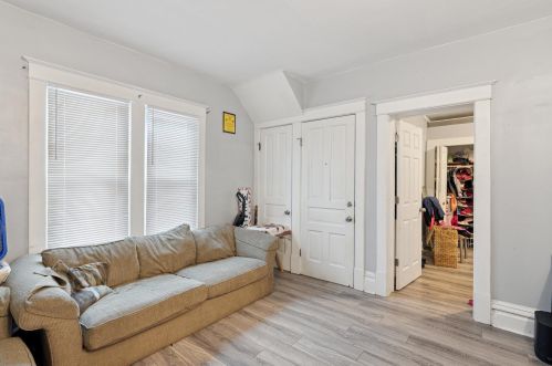 1936 Portage St, Kalamazoo MI 49001-5153 exterior