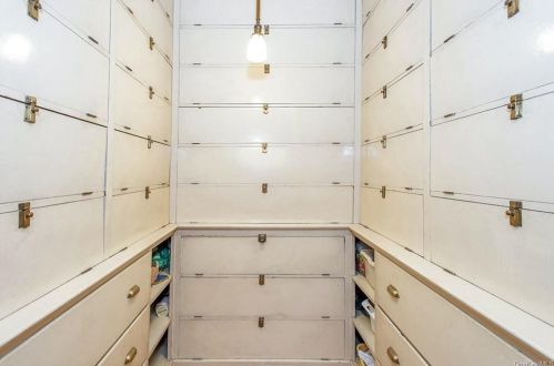 330 Columbus Ave, Mount Vernon NY 10550-4713 exterior