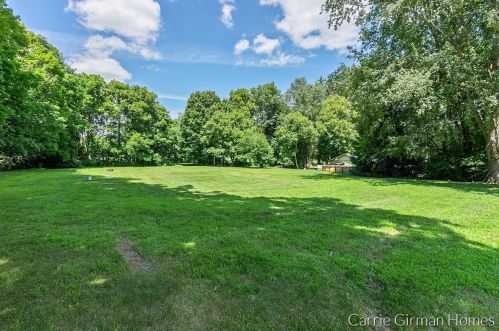 5807 124th Ave, Fennville MI  49408-9468 exterior