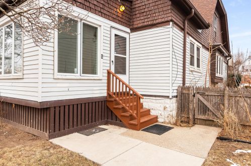 3253 Newhall St, Milwaukee WI 53211-3043 exterior