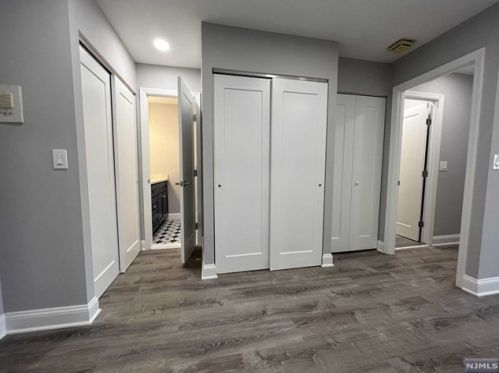 18 Massa Ln, Edgewater NJ exterior