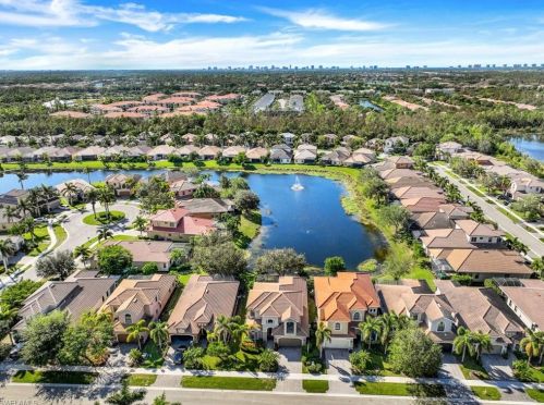 1357 Serrano Cir, Naples, FL 34105-4950