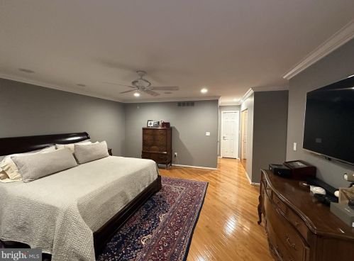 2269 Pne Rd, Huntingdon Valley PA 19006-4028 exterior