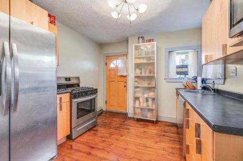 241 38 St, Pittsburgh PA 15201-1807 exterior