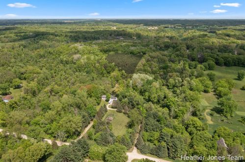 5682 Bartonville Rd, Belding MI 48809-8708 exterior