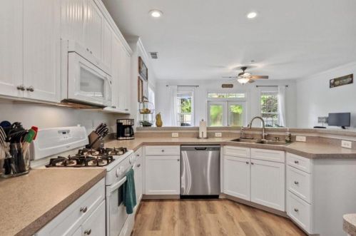 1888 Mallard St, Atlanta GA 30318-2724 exterior