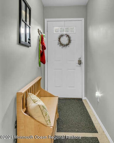 15 Mason Dr, Hazlet NJ 07730-2027 exterior