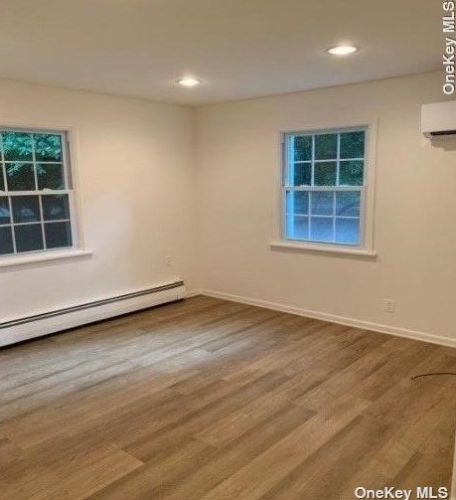 22 Deepdale Dr, Huntington Station NY  11746-4220 exterior