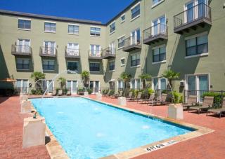 3096 Hall St, Dallas TX  75204-2349 exterior