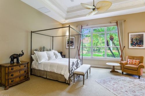 8727 Ln Palma Ln, Naples FL exterior