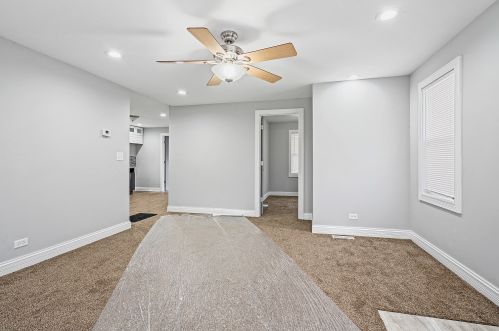 7019 74th Pl, Chicago IL 60638-5931 exterior