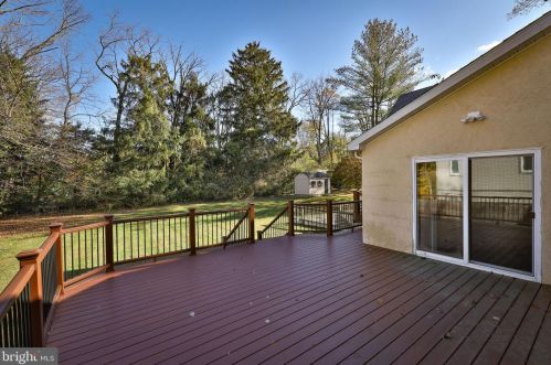 479 Pheasant Dr, Huntingdon Valley PA  19006-3047 exterior