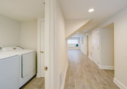 7933 Cressett Dr, Chicago IL 60707-1346 exterior