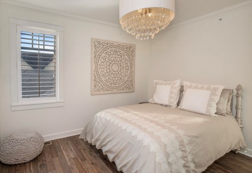 3525 Prospect Ave, Milwaukee WI 53211-2623 exterior