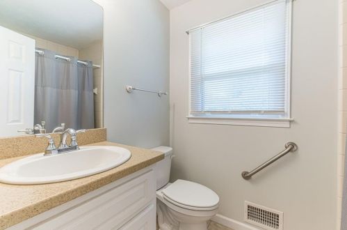 2304 Amber Wood Dr, Lithonia GA 30078-6131 exterior