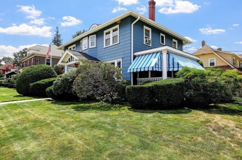 246 Oakley Rd, Woonsocket, RI 02895-1944