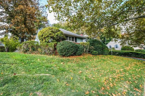 107 Norris Ave, Metuchen, NJ 08840-1058