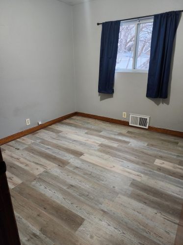 3168 80th St, Milwaukee, WI 53219-3501