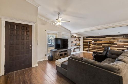 5136 Sherman Dr, Frisco TX exterior