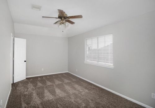 8203 Cross Country Dr, Humble TX 77346-6115 exterior