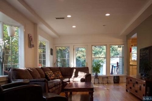 36 Whitney St, Closter NJ  07624-1806 exterior