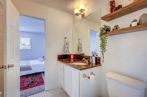 3249 Chapel Downs Dr, Dallas TX  75229-5836 exterior