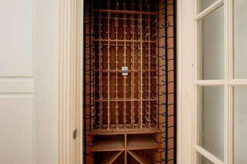 700 Brookwoods Trce, Atlanta GA 30342-2473 exterior