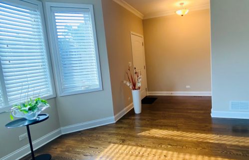 3831 Hermitage Ave, Chicago IL 60640-1127 exterior