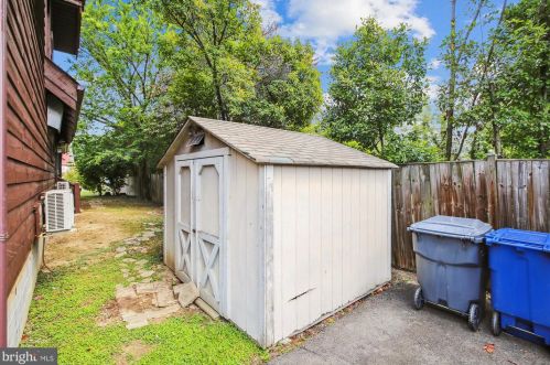 3432 Memorial St, Alexandria VA 22306-1548 exterior