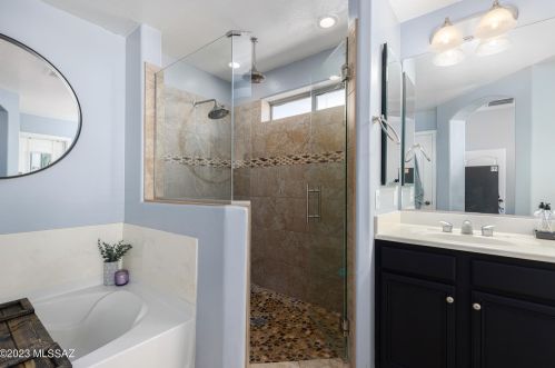 6252 Mesa Garden Dr, Tucson AZ  85757-7532 exterior