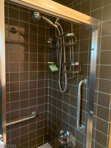 248 Camden Rd, Parsippany NJ 07054-3106 exterior