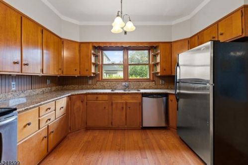 406 Moore St, Hackettstown NJ 07840-2142 exterior