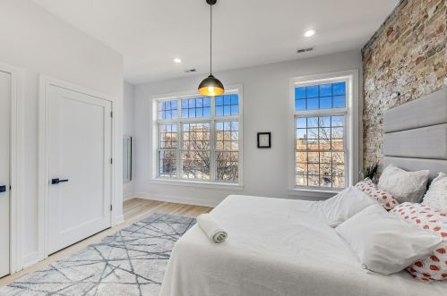 2255 Monroe St, Chicago IL  60612-2936 exterior