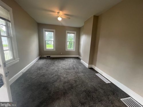 6302 Irving Ave, Camden NJ 08109-2420 exterior