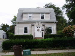 192 Beethoven Ave, Newton, MA 02468-1728