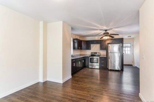 53 Main St, Deep River CT 06417-1804 exterior