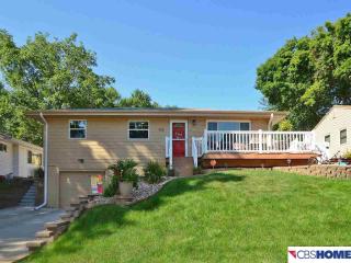 9131 Tomahawk Blvd, Omaha, NE 68134-2771
