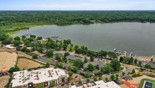 2311 Wealthy St, Grand Rapids MI 49504-0062 exterior