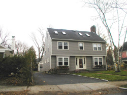 200 Beethoven Ave, Newton, MA 02468-1749