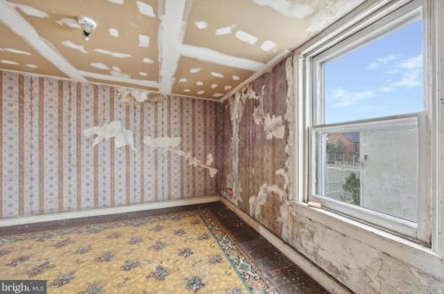 3022 Edgemont St, Philadelphia PA 19134-5048 exterior