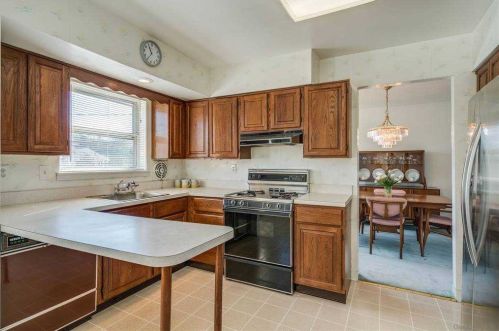 16 Dunford St, Huntington Station NY 11747-1312 exterior