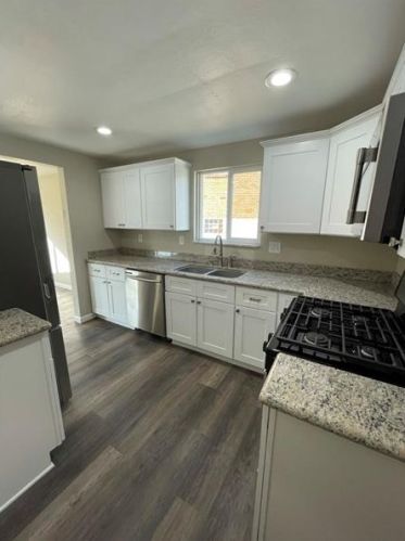 510 Barbara Dr, Pittsburgh PA  15227-4404 exterior