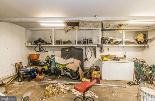 1238 Maple St, Pottstown PA 19464-5822 exterior