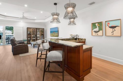 3243 Gin Ln, Naples FL 34102-7816 exterior