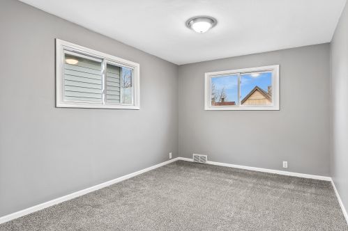 915 Scott St, Milwaukee WI  53204-2325 exterior