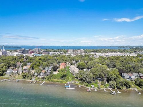 1029 Spaight St, Madison WI  53703-3582 exterior