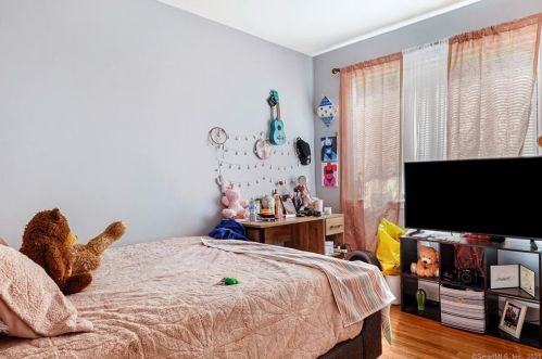 65 Osborne Ave, Norwalk CT 06855-1805 exterior