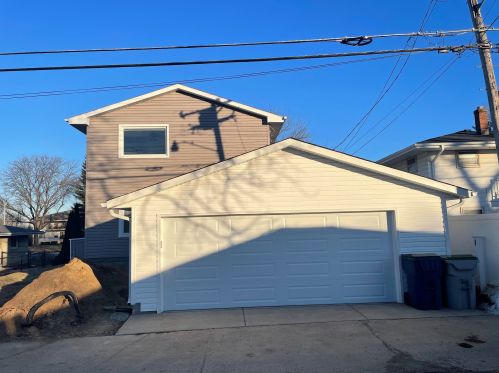 3825 84, Milwaukee WI 53228-1705 exterior